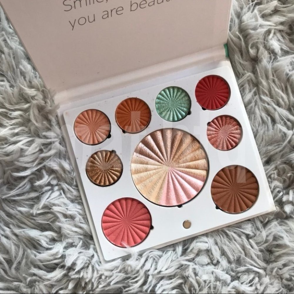Ofra Good To Go Mini Mix Face Palette